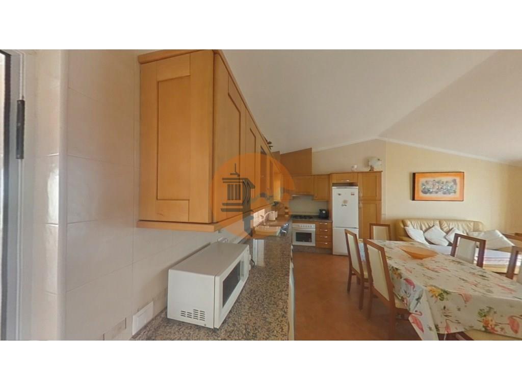Casa de 5 dormitorios - 500m2 de la playa de Manta Rota - Terraza con vista al mar!