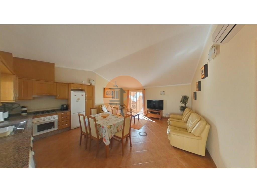 Casa de 5 dormitorios - 500m2 de la playa de Manta Rota - Terraza con vista al mar!