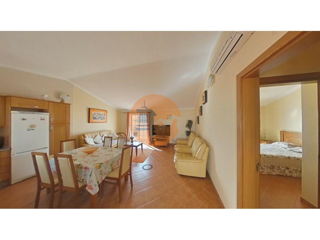 Casa de 5 dormitorios - 500m2 de la playa de Manta Rota - Terraza con vista al mar!