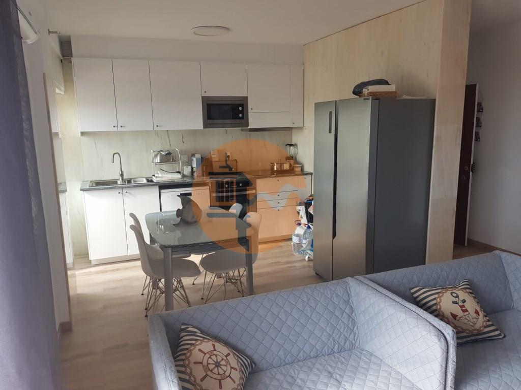 T2 with 23m2 terrace in Monte Gordo on the First Line, Sea View