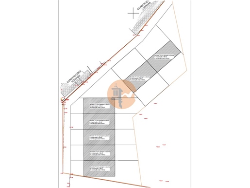 Se vende casa tradicional en finca cercana al núcleo urbano, con posibilidad de construir 7 casas co