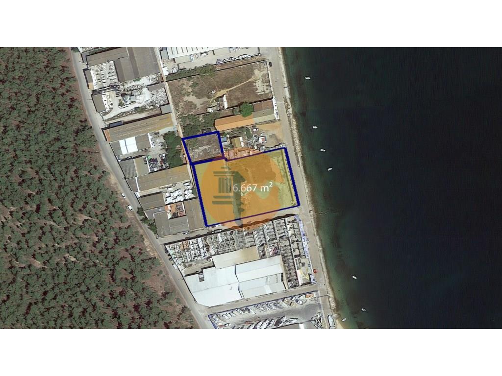 Baugrundstück in erster Reihe von Vila Real de Santo António