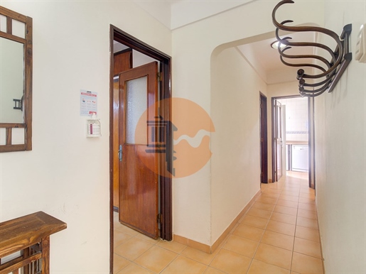 2+1 bedroom apartment with backyard and garage in Monto Gordo