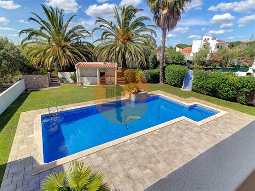 Fantástica Moradia T3 com Parqueamento jardim piscina e zona de Bbq em Altura