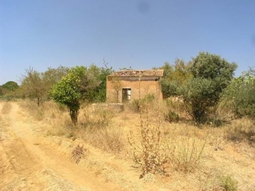 Земельный участок площадью 5 гектаров с руинами в Гуйе, Албуфейра
