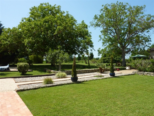 Exceptional property near Prayssas