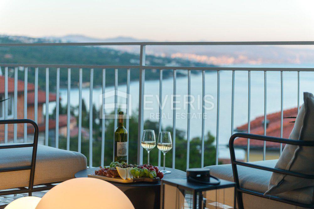Opatija, Volosko, apartment 118 m2 with sea view