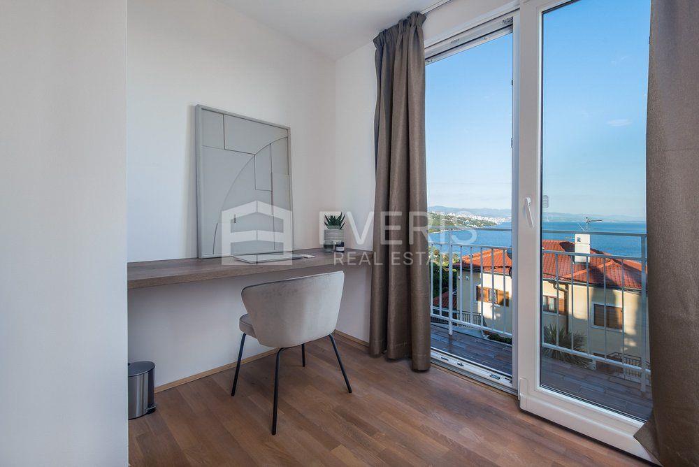 Opatija, Volosko, apartment 118 m2 with sea view