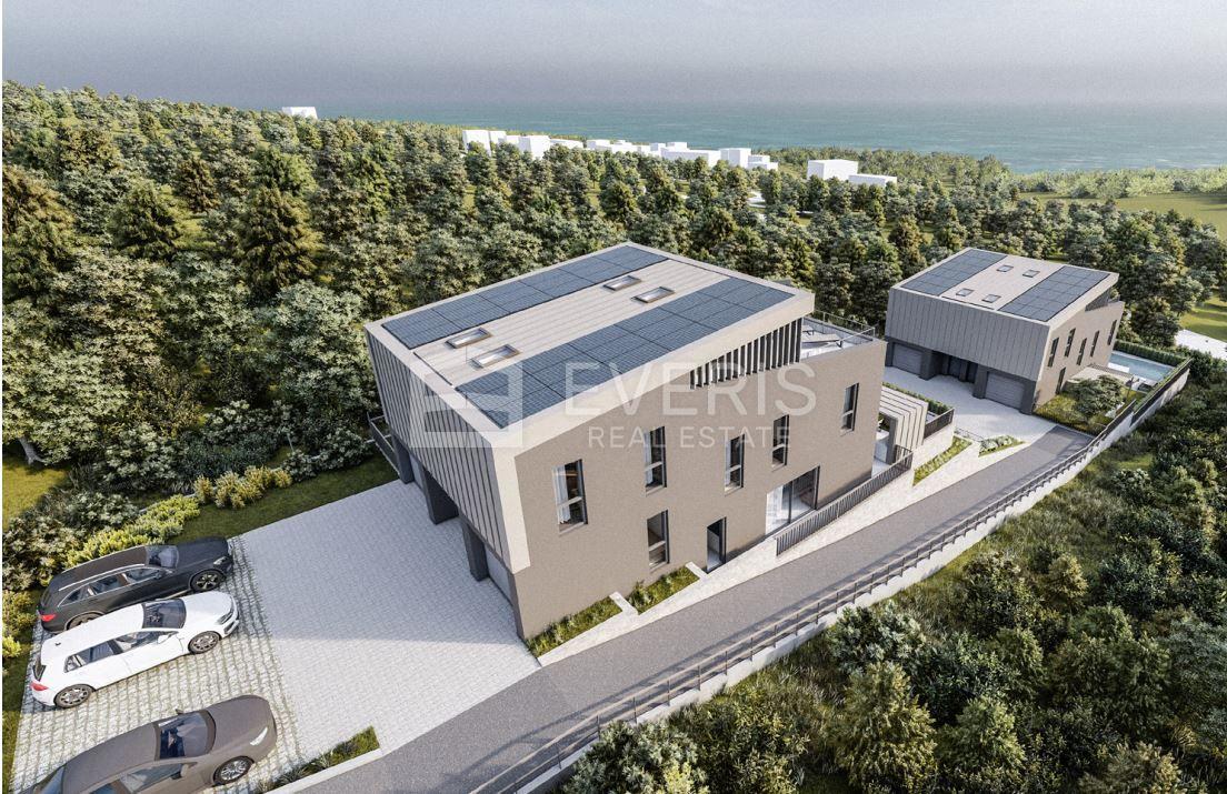 Kostrena, semi-detached house 198 m2 in new building with sea view
