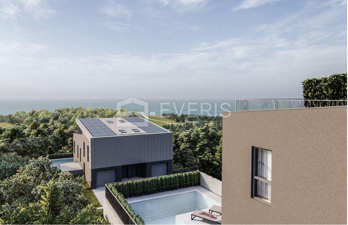 Kostrena, semi-detached house 198 m2 in new building with sea view