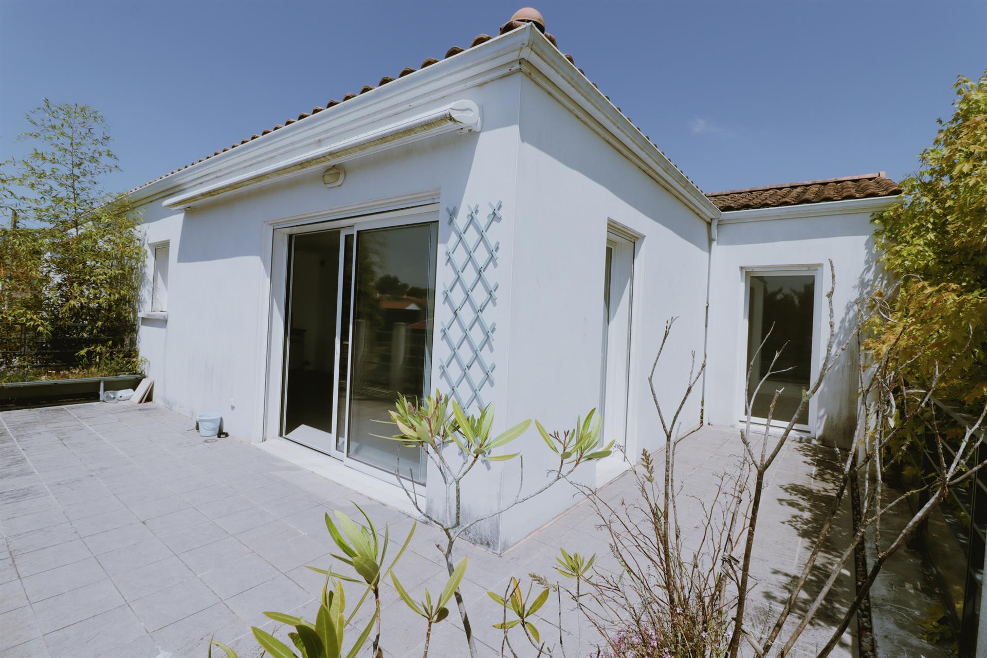 Apartment 73,52 m2 .17132 Meschers-sur-Gironde