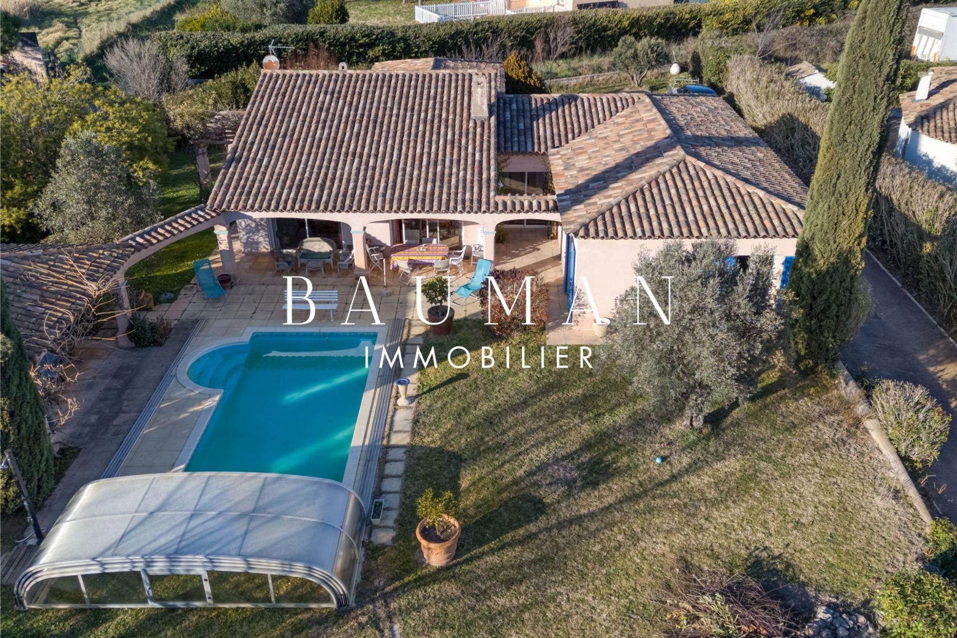 Le Muy - Sought-after area, Elegant Villa Nestled in a ?