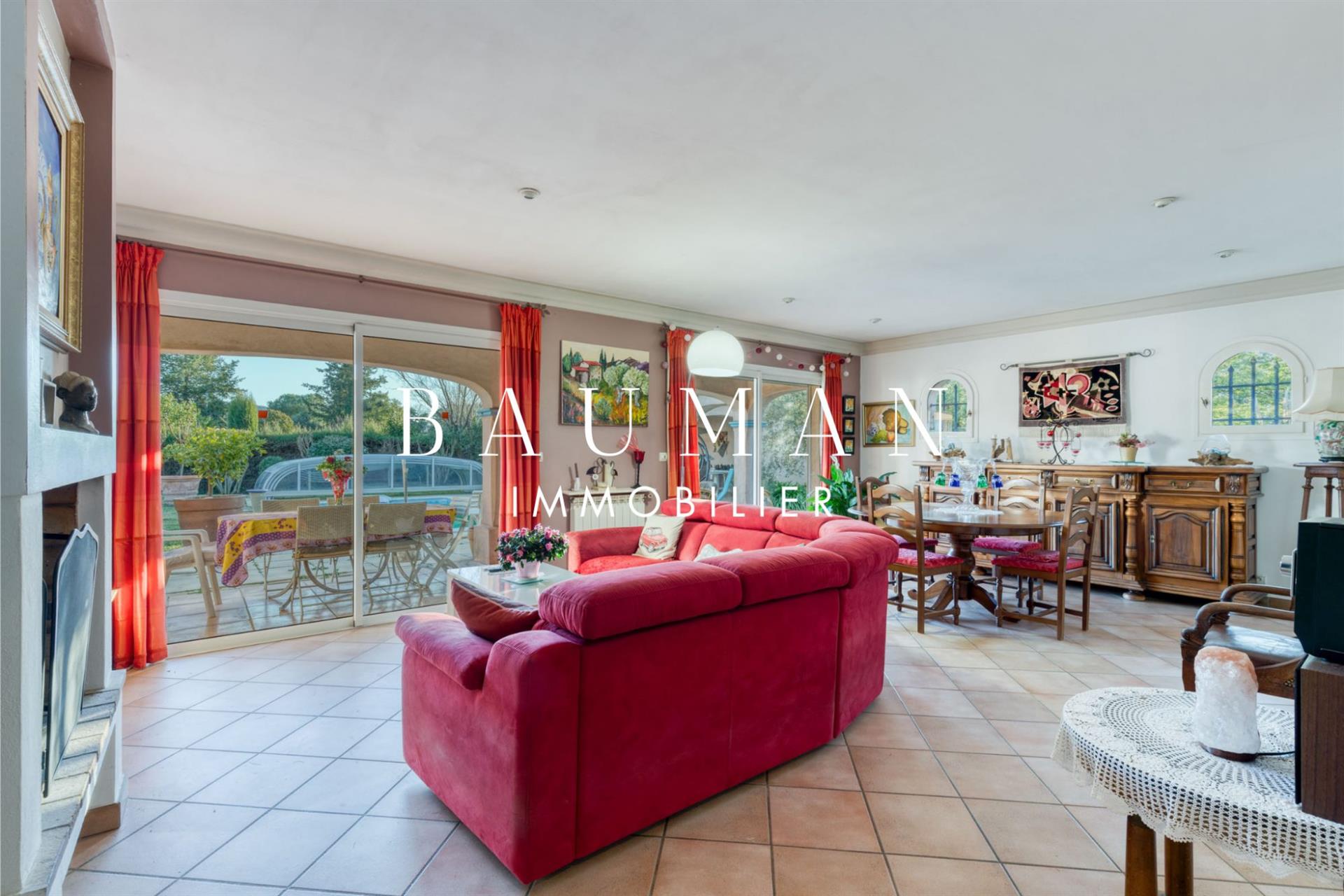 Le Muy - Sought-after area, Elegant Villa Nestled in a ?