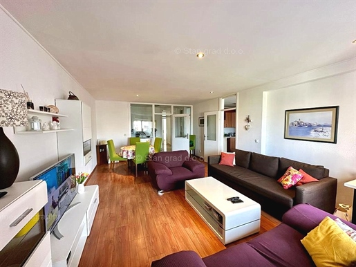Njivice, modern two-room apartment near the sea!