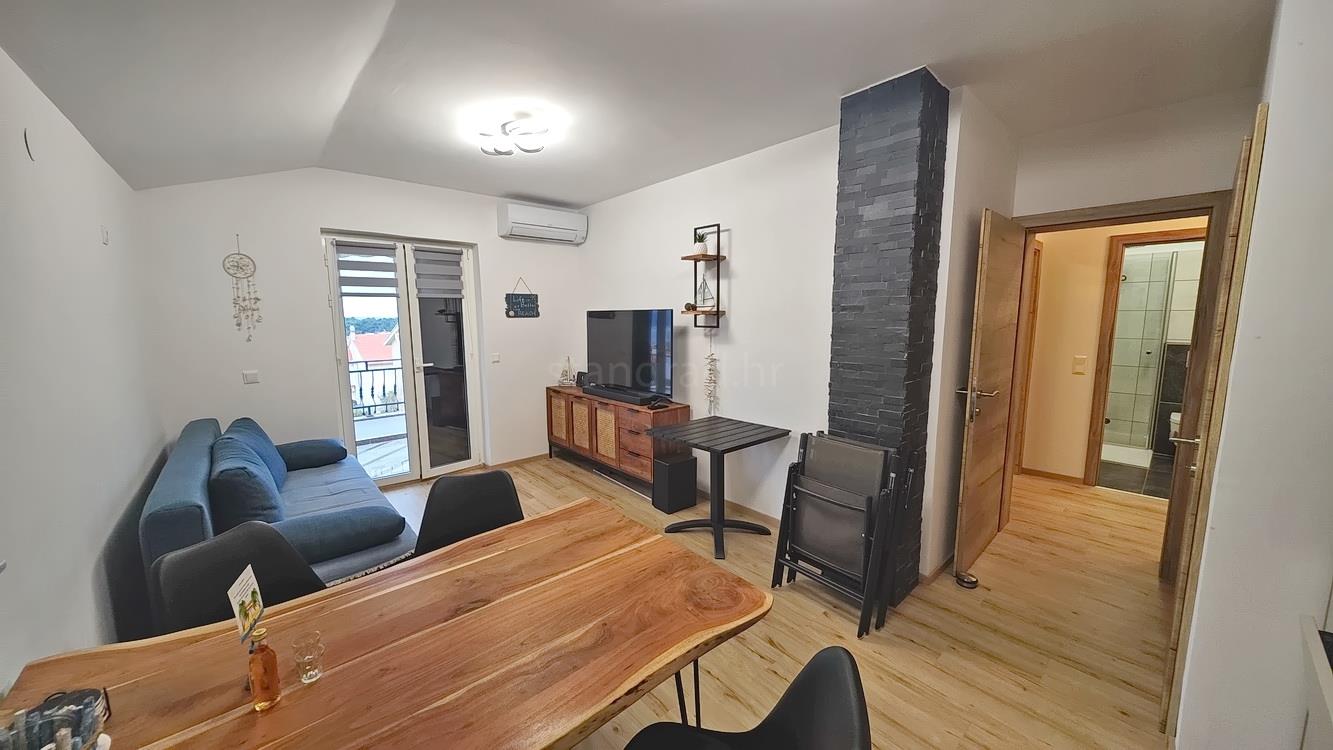 Krk, completely renovated and furnished apartment near the center!