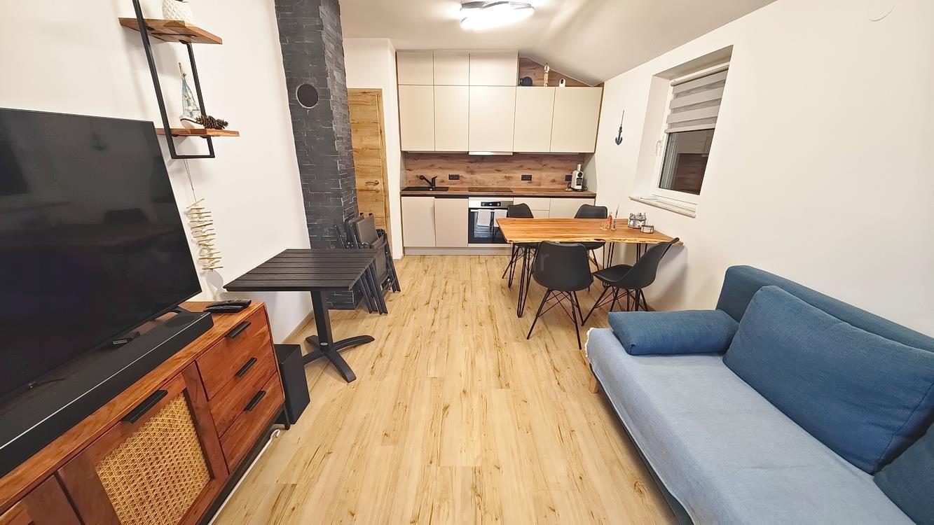 Krk, completely renovated and furnished apartment near the center!