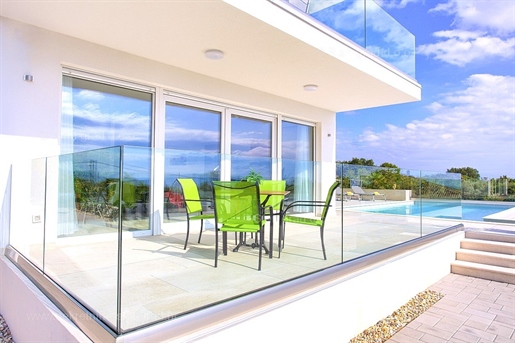 Krk area, apartment on the ground floor with a garden!