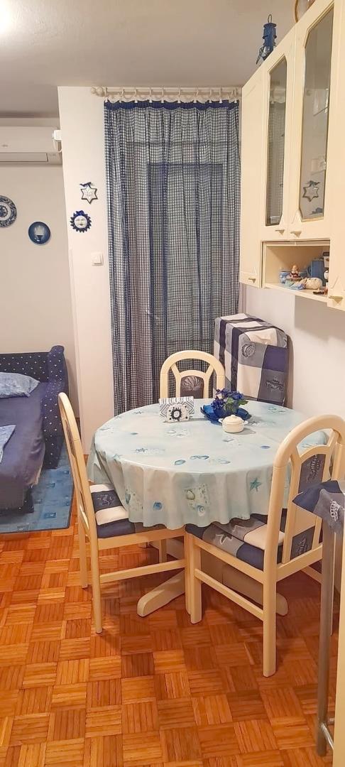 Malinska, studio apartment in a great location!