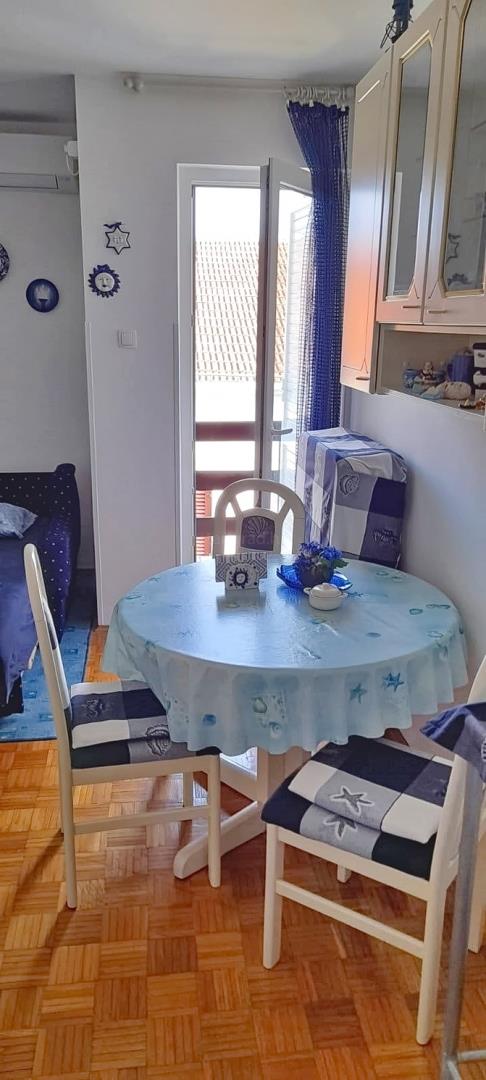 Malinska, studio apartment in a great location!