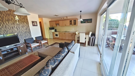 Soline Bay, ground floor apartment close to the sea!
