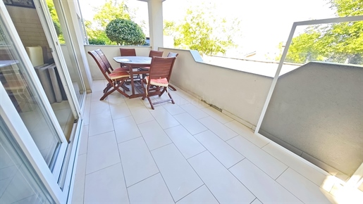 Soline Bay, ground floor apartment close to the sea!