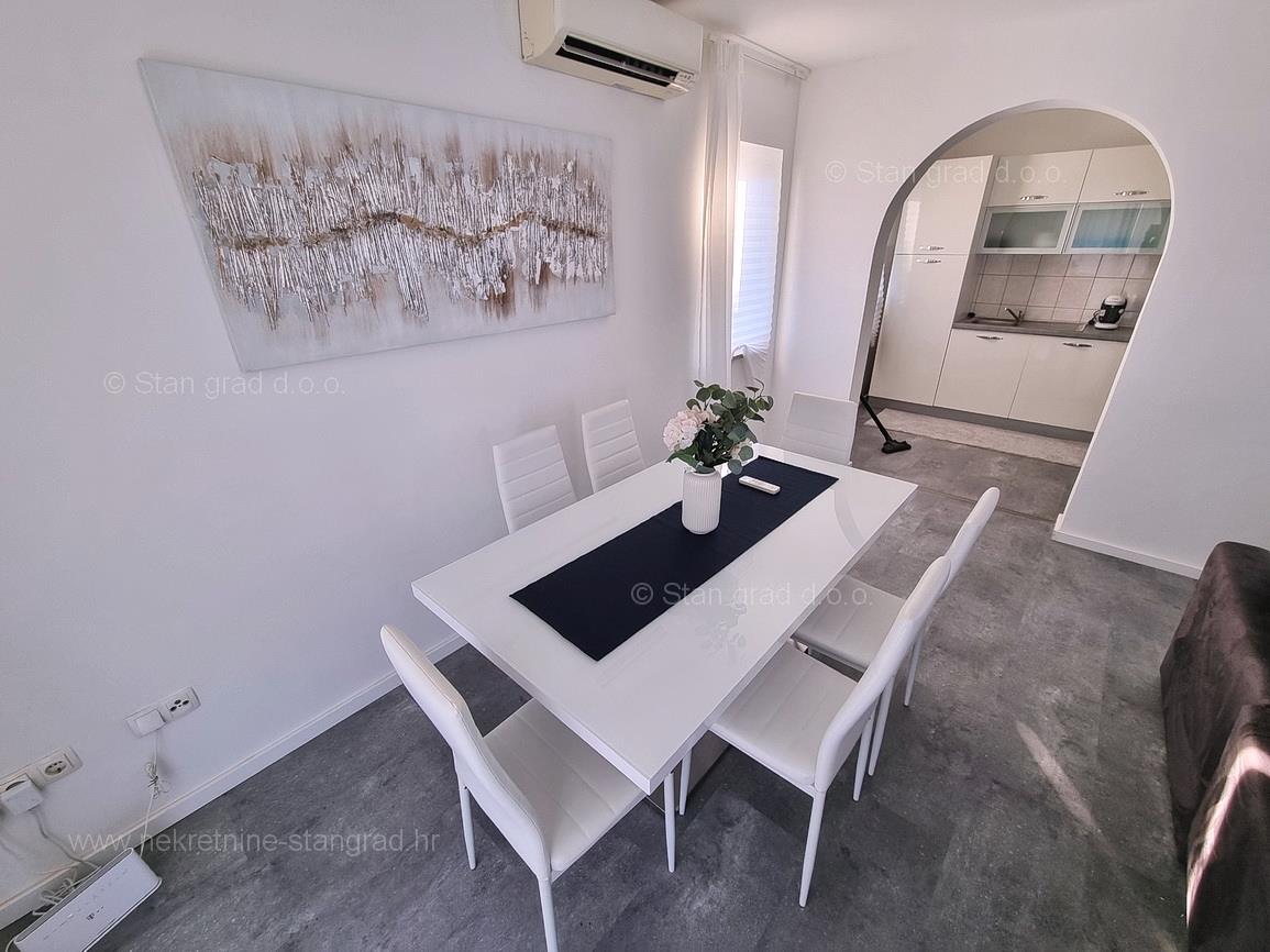 Krk area, fully equipped two-room apartment on the 1st floor!