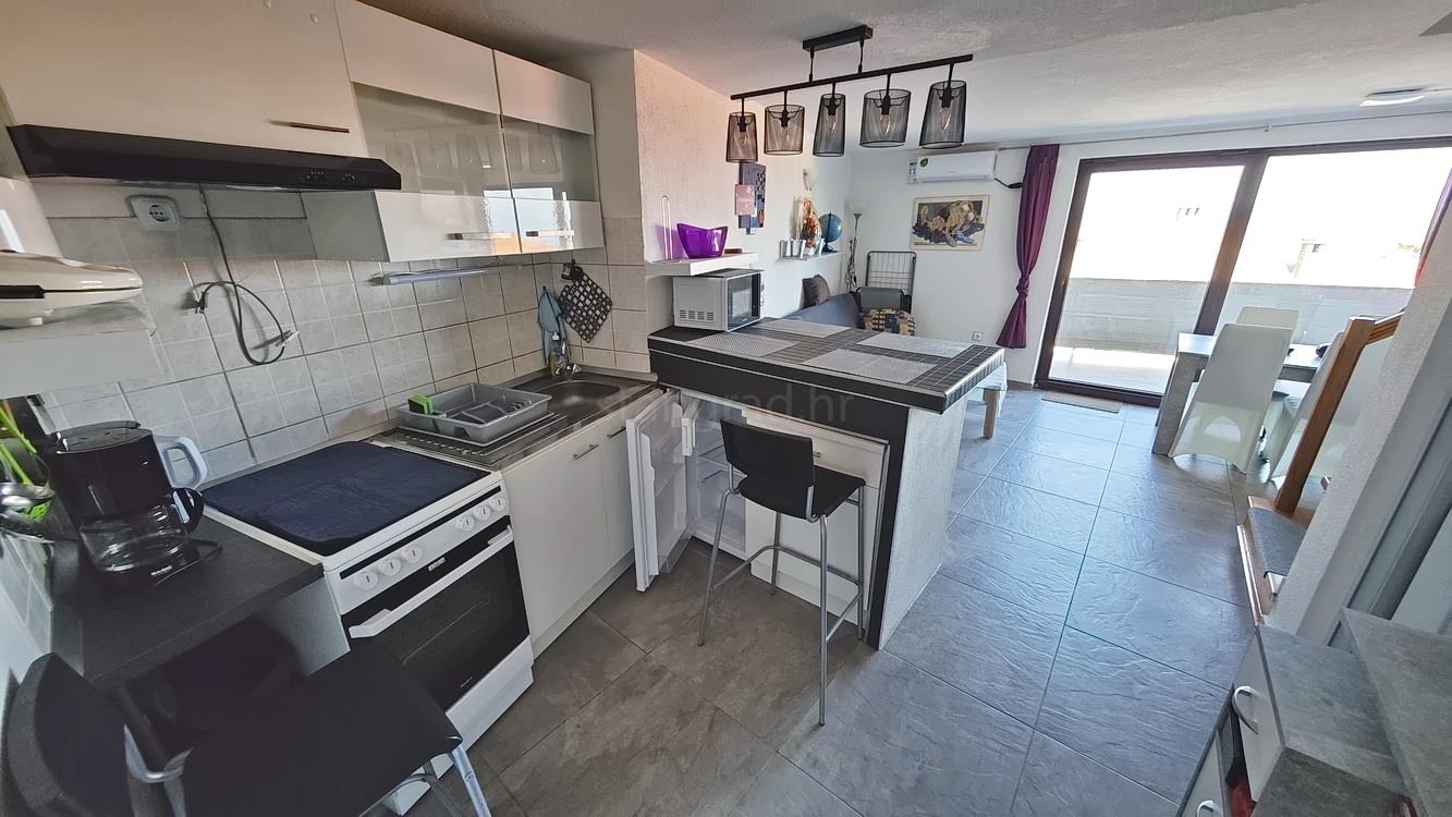 Malinska, duplex apartment near the center and the sea! Great location!