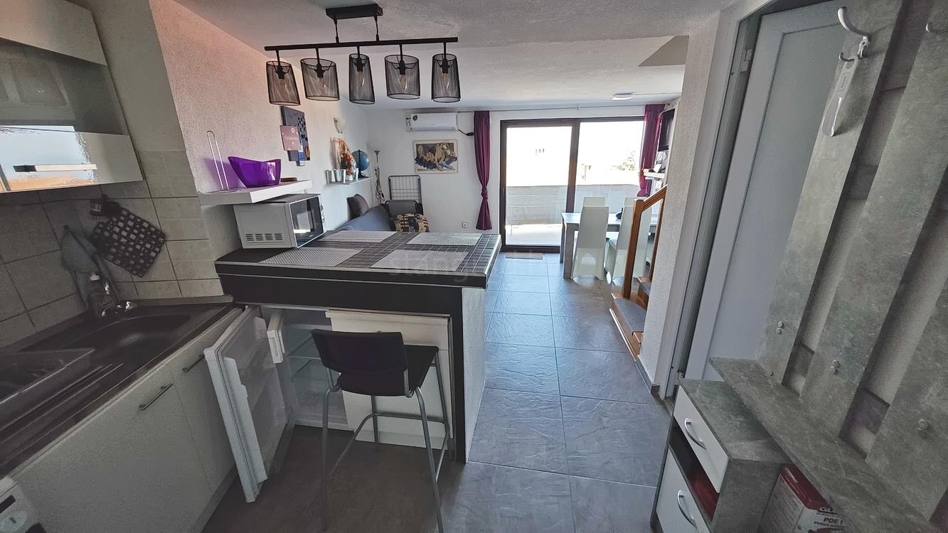 Malinska, duplex apartment near the center and the sea! Great location!