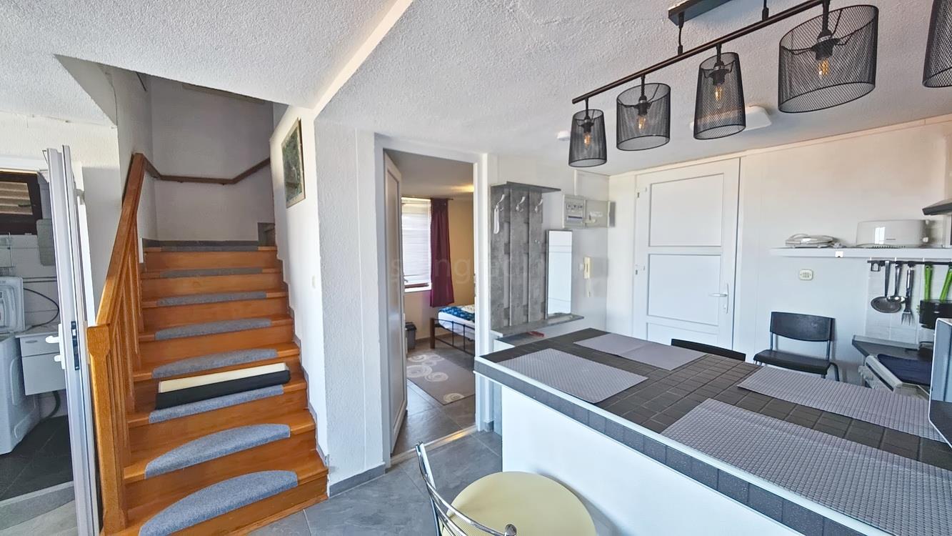 Malinska, duplex apartment near the center and the sea! Great location!