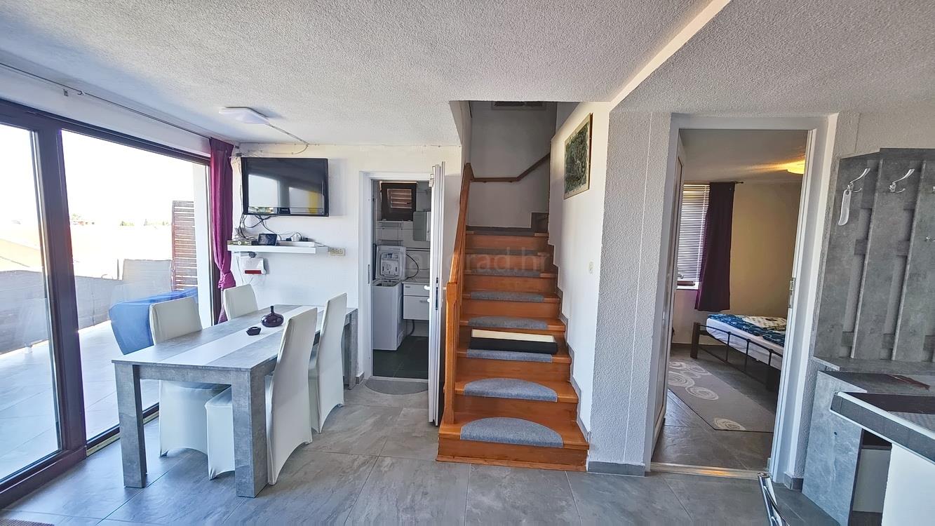 Malinska, duplex apartment near the center and the sea! Great location!