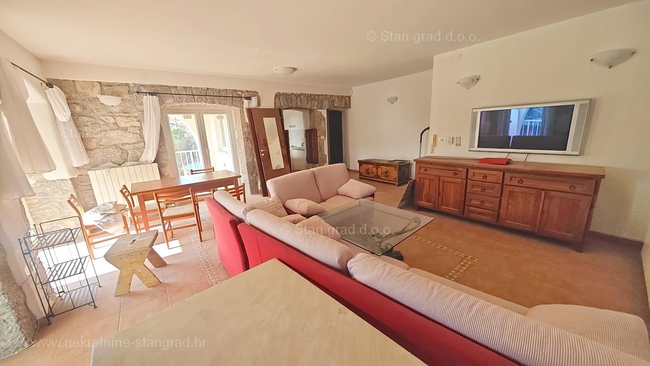 Krk, surroundings, furnished apartment on the ground floor with a pool!