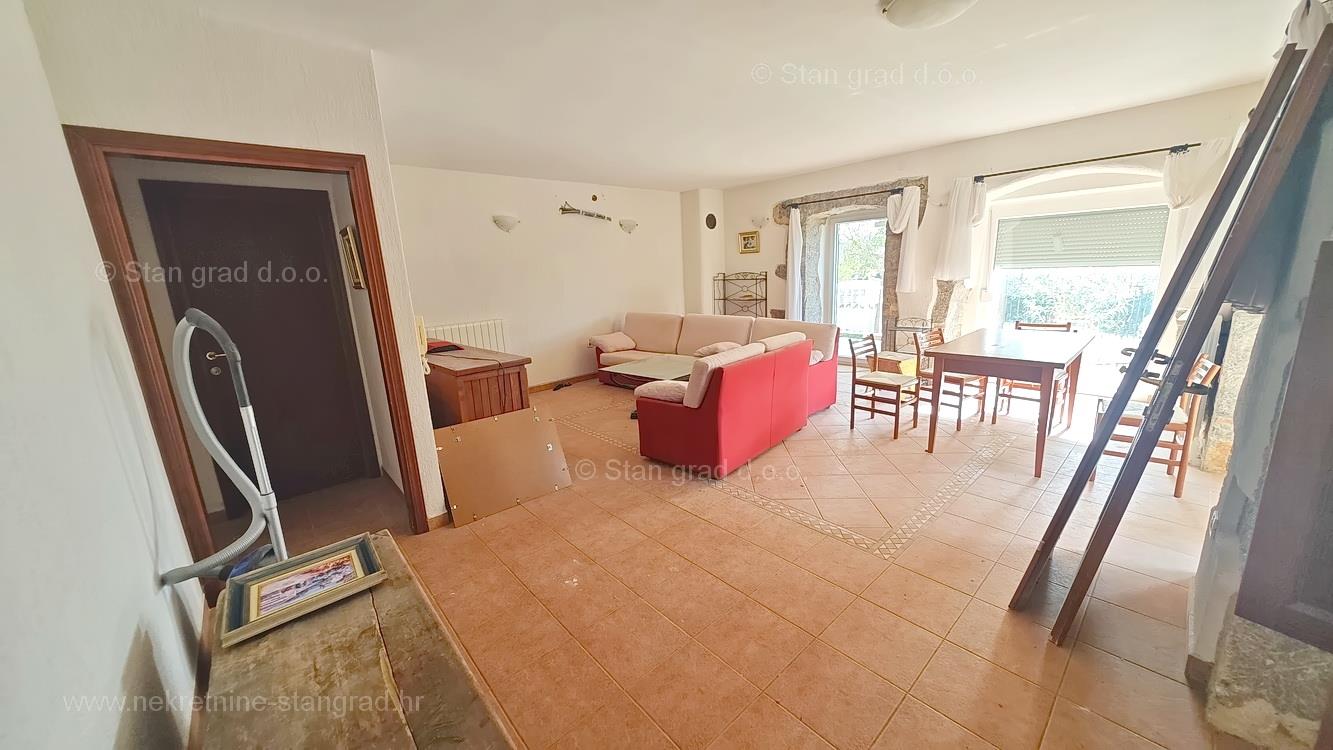 Krk, surroundings, furnished apartment on the ground floor with a pool!