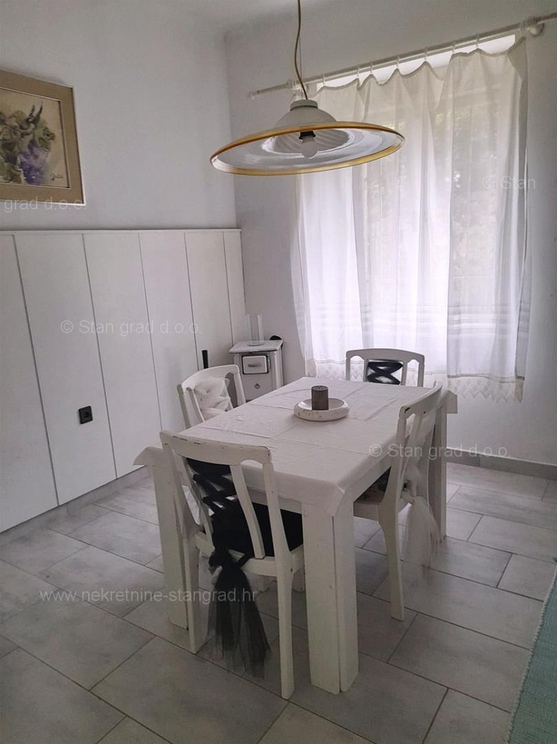 Crikvenica, apartment on the ground floor, second row to the sea! Opportunity!