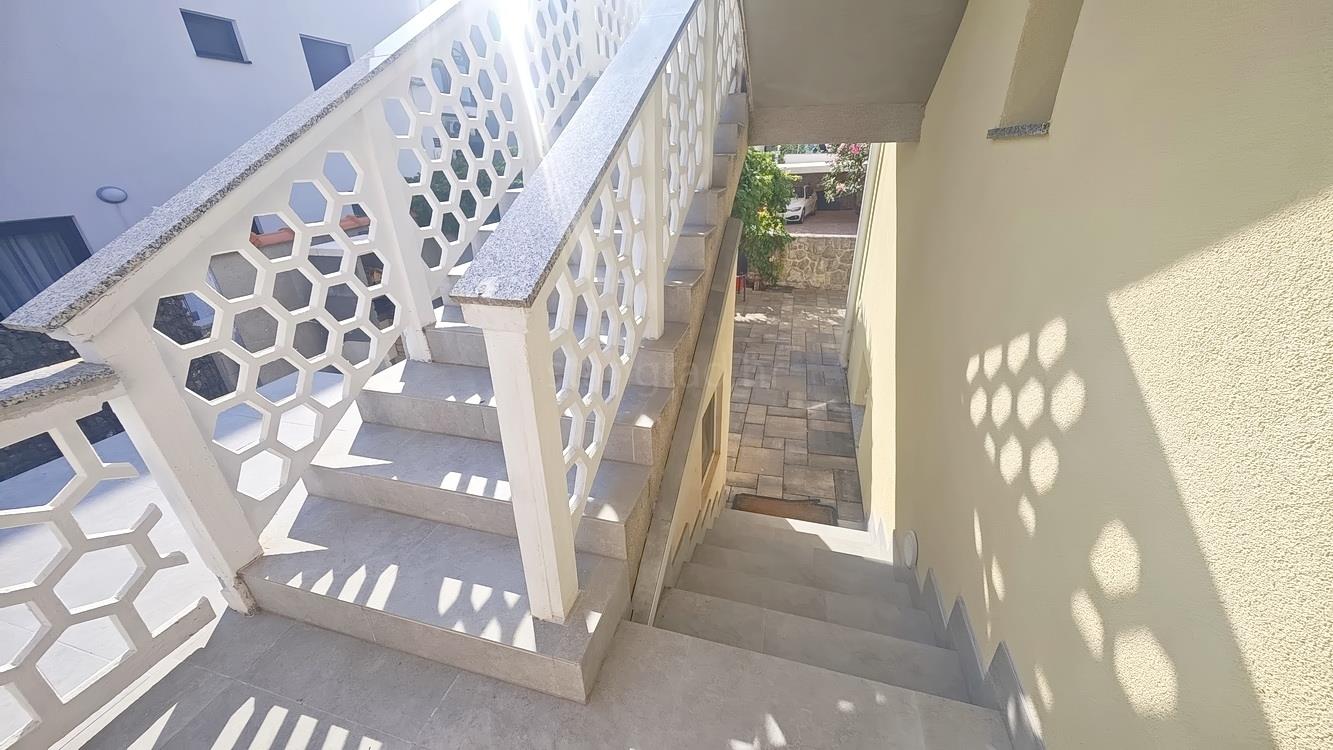 Krk, semi-detached house with three residential units in an excellent location!