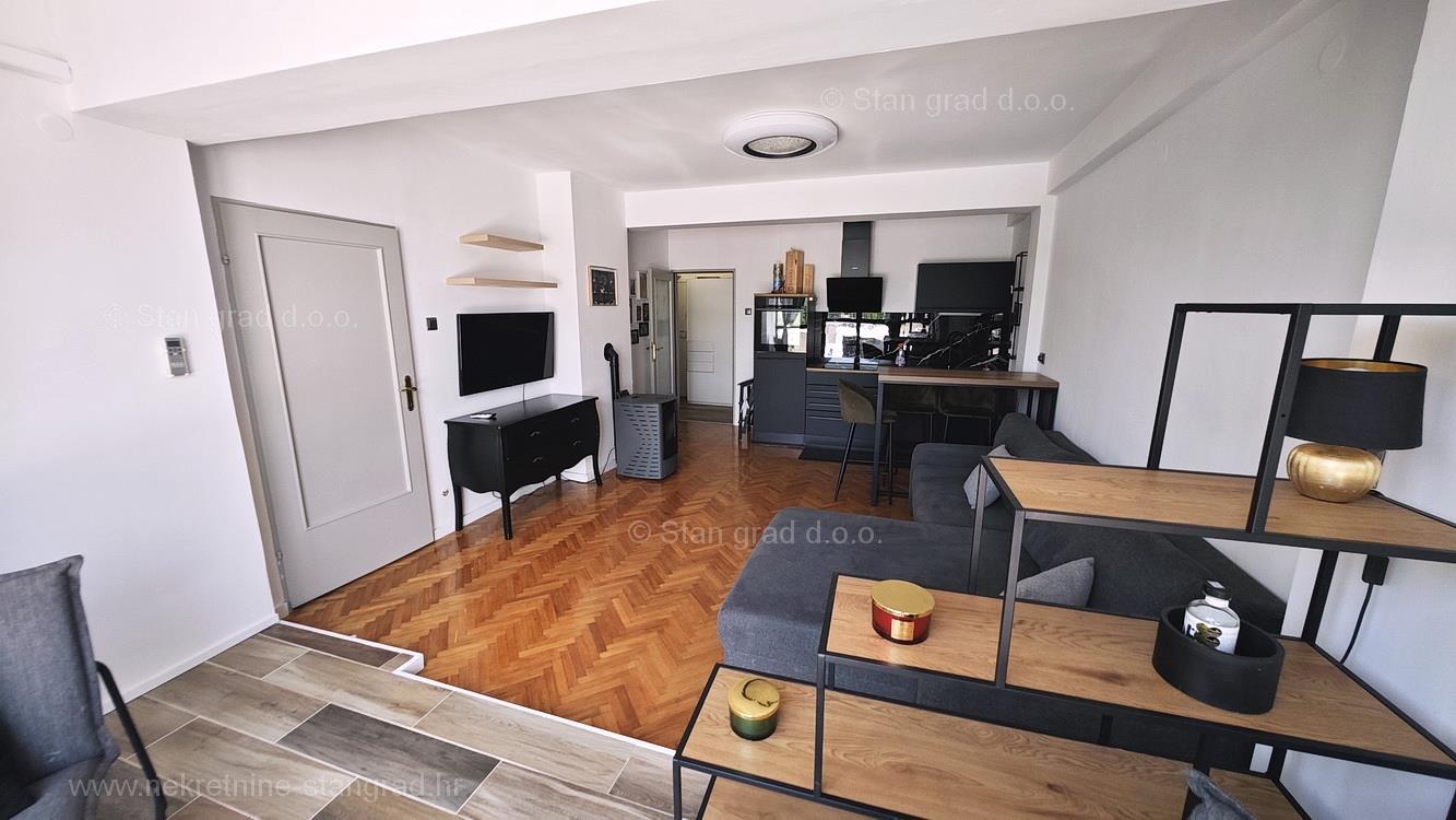 Crikvenica center, newly renovated apartment in an excellent location!