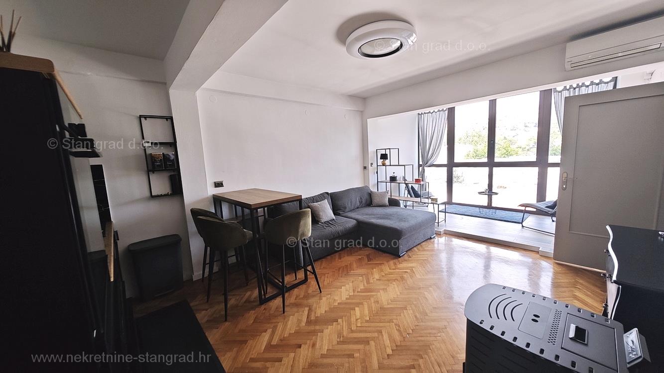 Crikvenica center, newly renovated apartment in an excellent location!