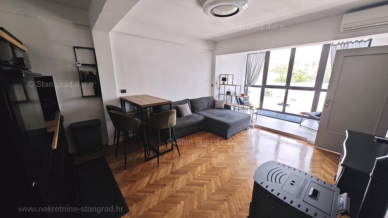 Crikvenica center, newly renovated apartment in an excellent location!