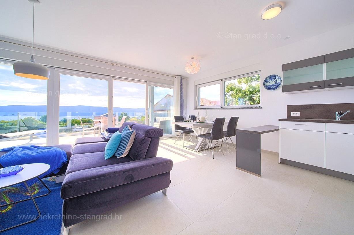 Krk area, apartment on the 1st floor with a sea view!