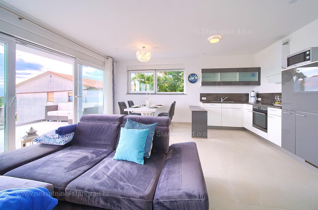 Krk area, apartment on the 1st floor with a sea view!