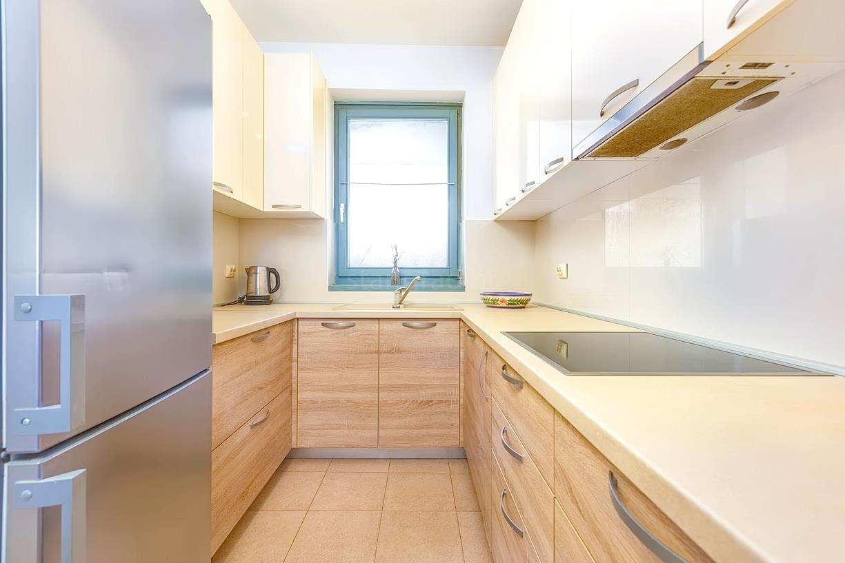 Vrbnik, spacious three-bedroom apartment with sea view!