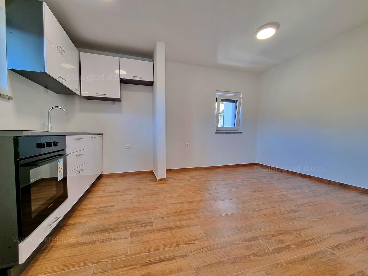 Krk area, two-story apartment with sea view for sale!