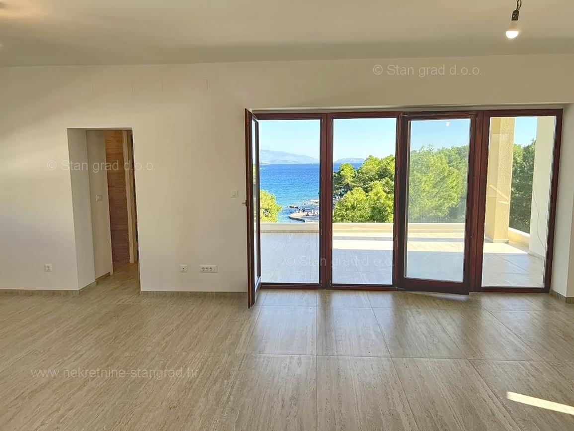 Krk, penthouse close to the sea with panoramic views!