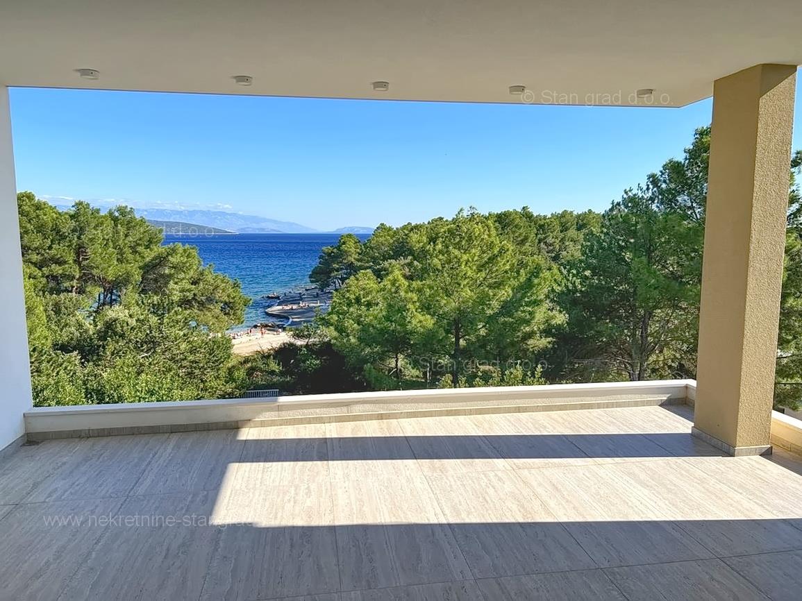 Krk, penthouse close to the sea with panoramic views!