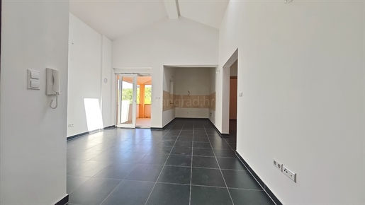 Soline bay, apartment with sea view! Great location!