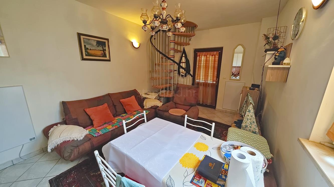 Njivice, furnished duplex apartment with terrace!