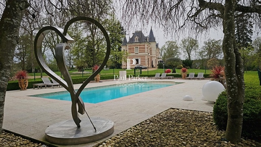 Prestigious residence Chateau du XIX -ème Le Mans