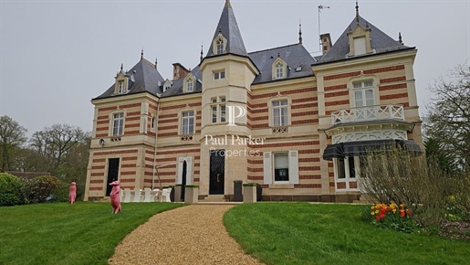 Prestigeträchtige Residenz Château du XIX -ème Le Mans