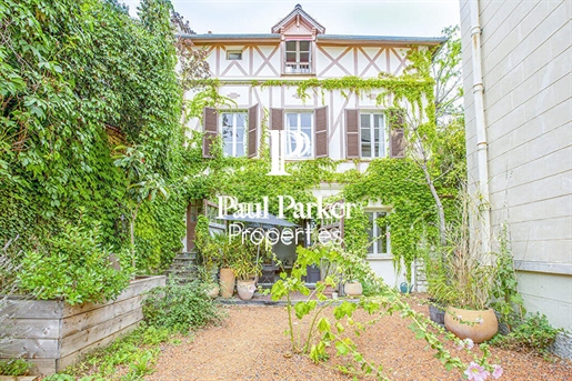 Maison de Maitre 171 m2, beautiful volumes, quiet in the heart of the historic village of Giverny 2