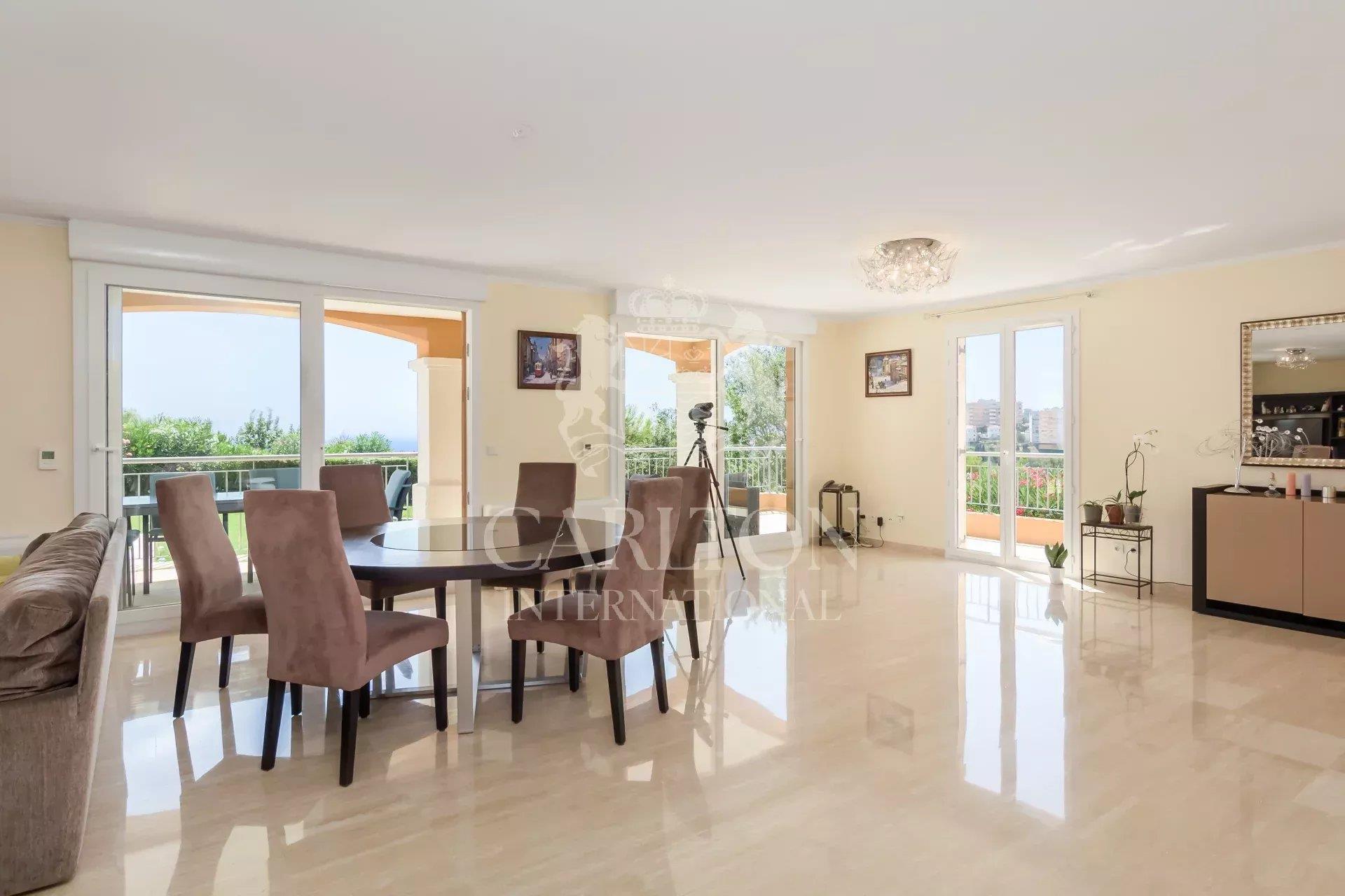 Co-Exclusivity Villa with sea view in estate in Nice