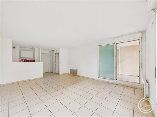 2 sobni stan 43,80m² + parking - Bd de la République - Cannes